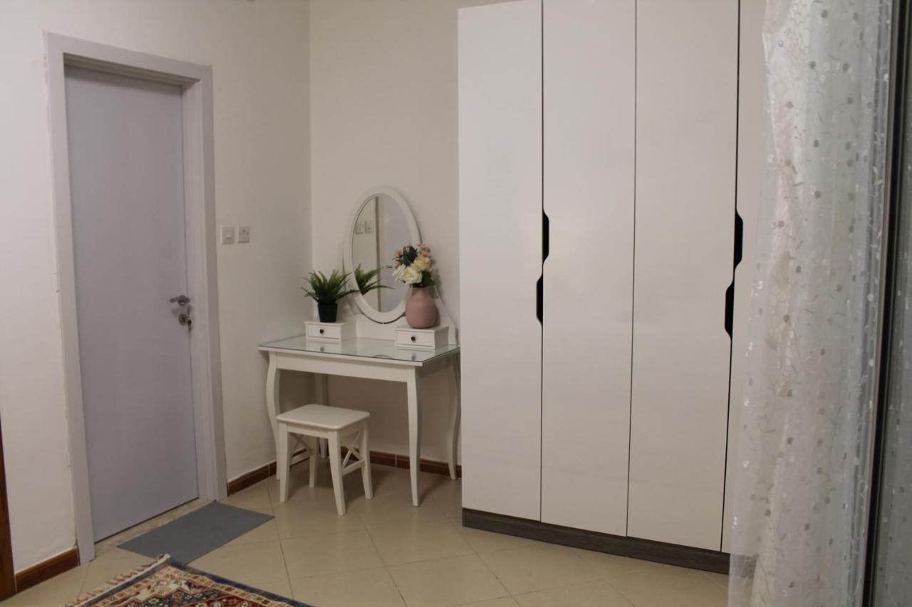 Newly Furnished Cozy 1 Bedroom Apartment Close To Jbr Beach And Metro Dubai Eksteriør bilde