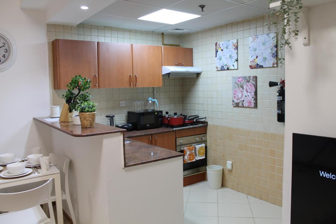 Newly Furnished Cozy 1 Bedroom Apartment Close To Jbr Beach And Metro Dubai Eksteriør bilde