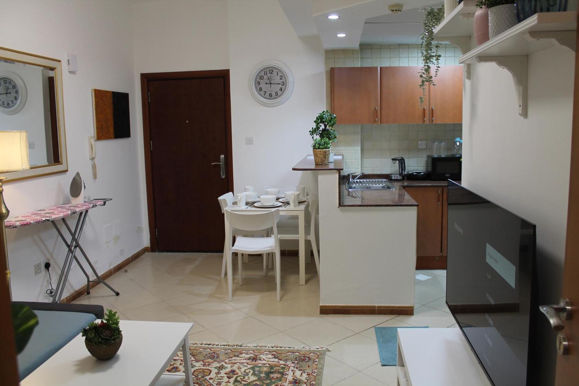 Newly Furnished Cozy 1 Bedroom Apartment Close To Jbr Beach And Metro Dubai Eksteriør bilde