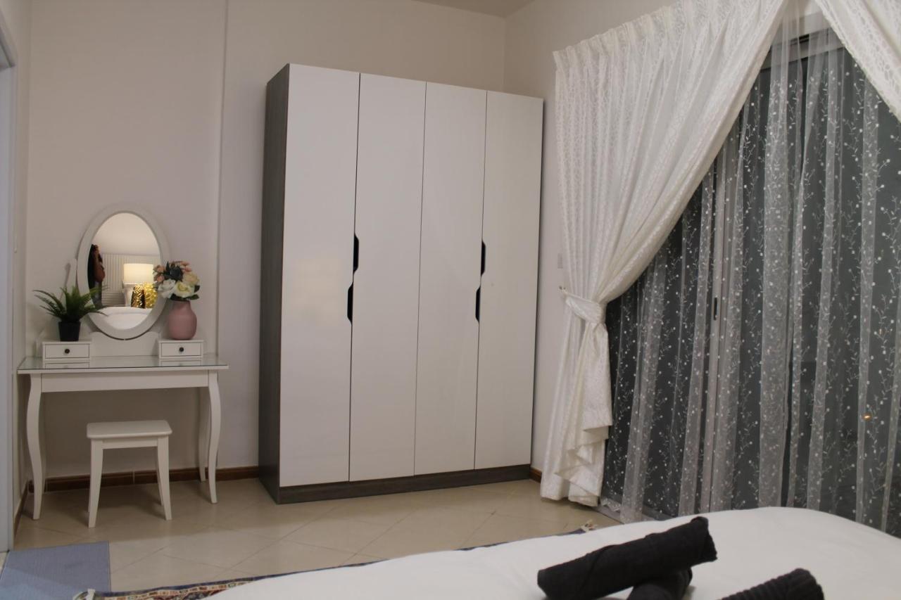 Newly Furnished Cozy 1 Bedroom Apartment Close To Jbr Beach And Metro Dubai Eksteriør bilde