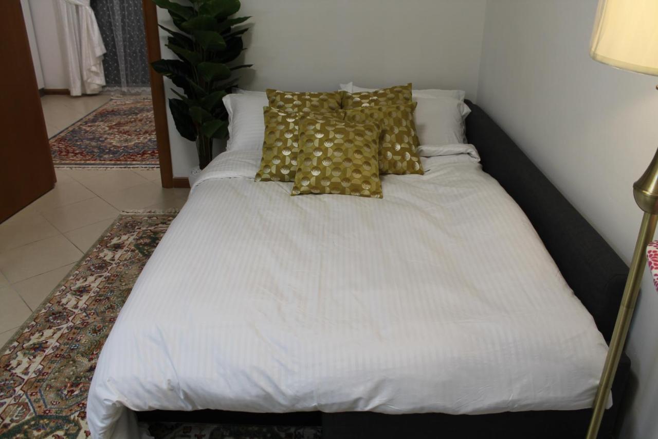 Newly Furnished Cozy 1 Bedroom Apartment Close To Jbr Beach And Metro Dubai Eksteriør bilde